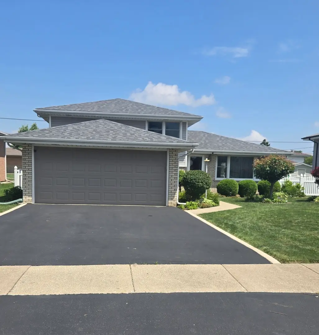 7836 W 81st Street, Bridgeview, IL 60455 - #1