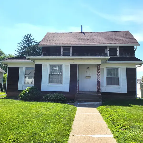 411 39th Street, Moline, IL 61265