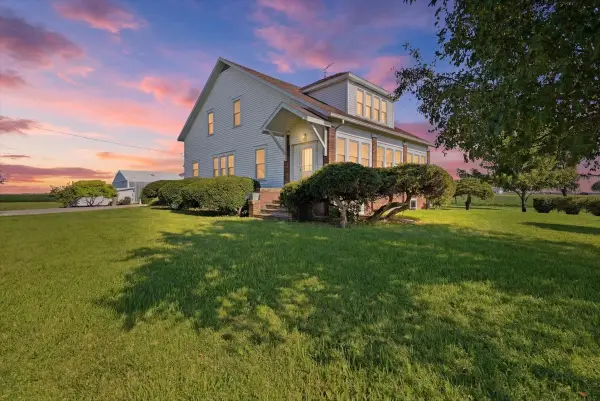 10168 N 600 E Road, Gridley, IL 61744