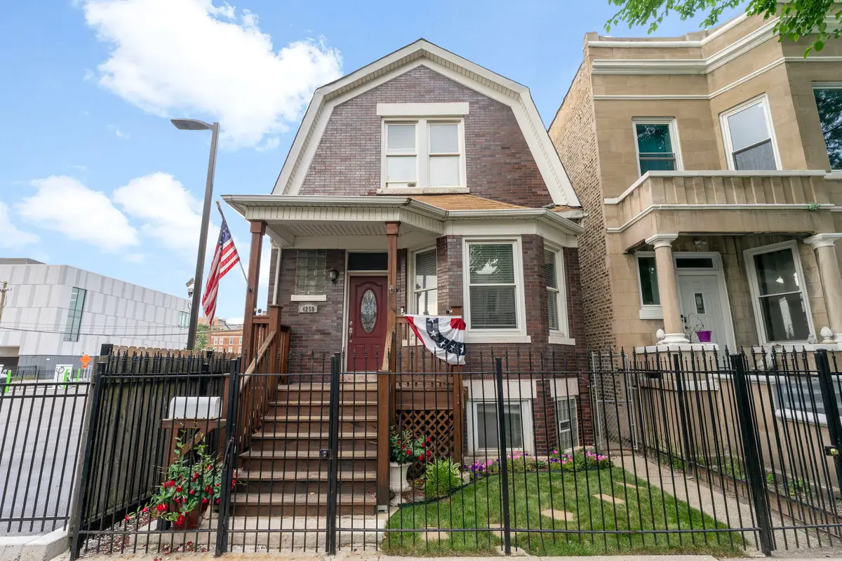 4250 W Monroe Street, Chicago, IL 60624 - #1