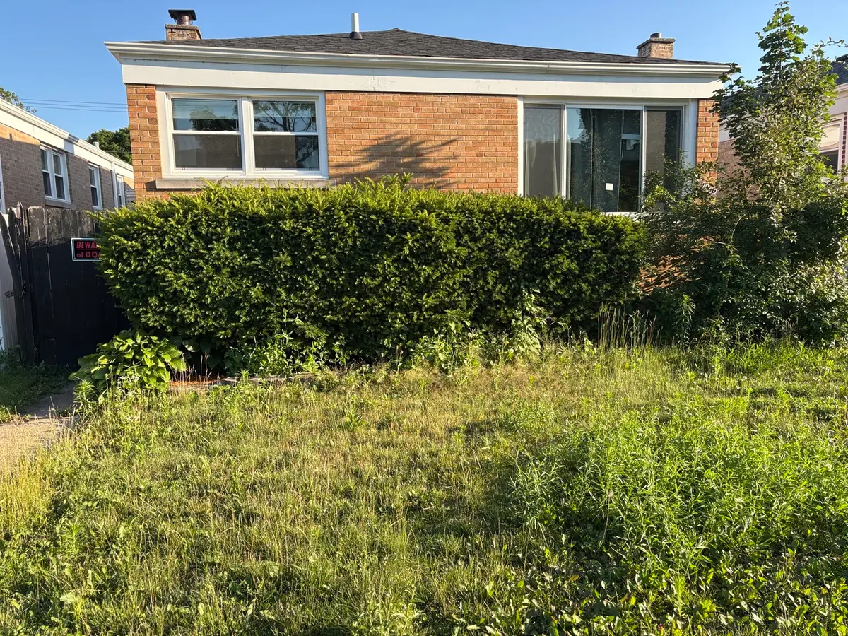 2909 W Howard Street, Chicago, IL 60645 - #1