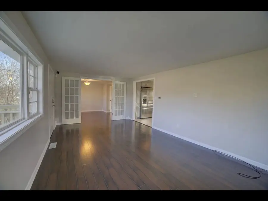 379 W North Street, Watseka, IL 60970 - #2