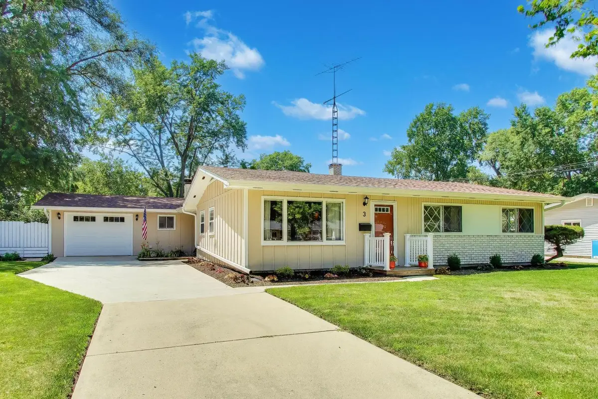 3 Seneca Drive, Montgomery, IL 60538 - #1