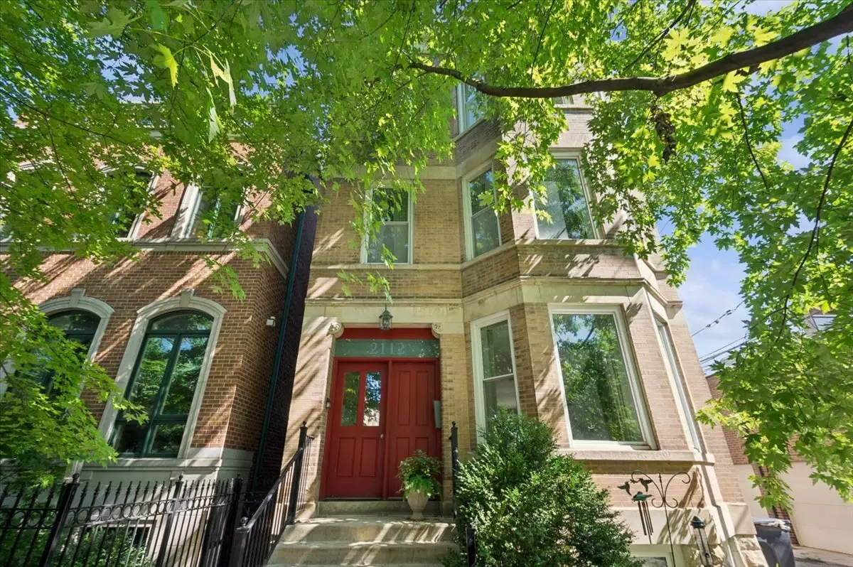 2112 W Cortland Street #2, Chicago, IL 60647 - #1