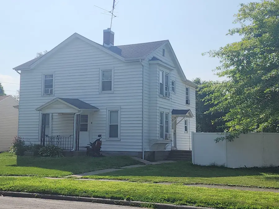 806 N Hamilton Street, Lincoln, IL 62656 - #3