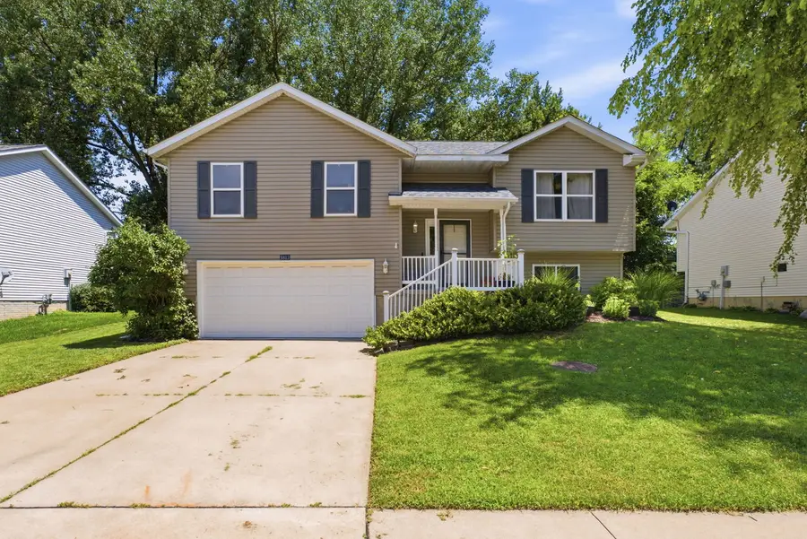 5803 Hillandale Road, Davenport, IA 52806 - #3