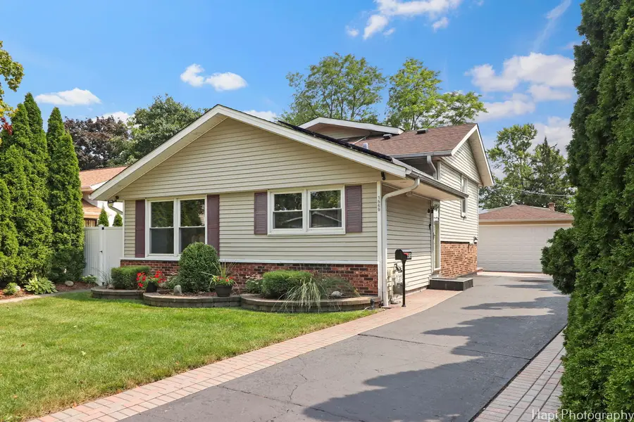 1569 Sherman Place, Des Plaines, IL 60016 - #2