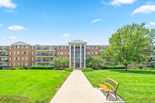1060 N Farnsworth Avenue #1115, Aurora, IL 60505