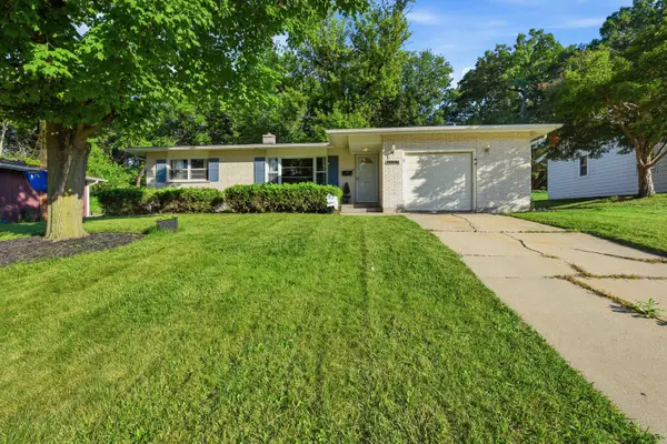 4605 Ashley Drive, McHenry, IL 60050