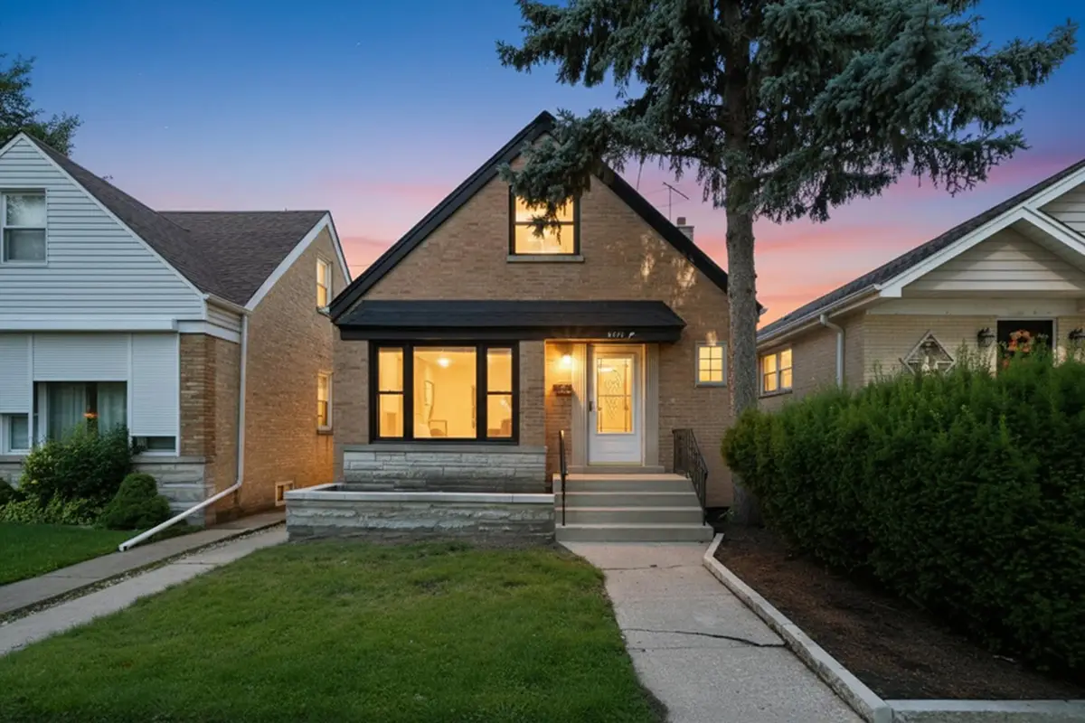 6332 N Mobile Avenue, Chicago, IL 60646 - #1