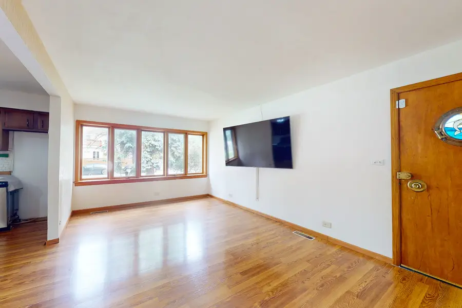 5539 Theobald Road, Morton Grove, IL 60053 - #3