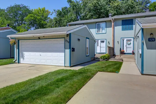 330 Elmwood Lane, Bloomingdale, IL 60108
