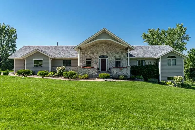 7887 Canterbury Ridge, South Beloit, IL 61080 - #1