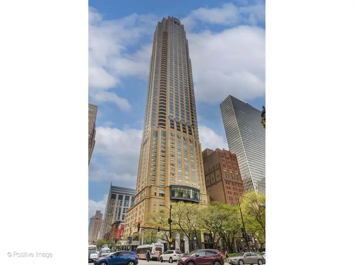800 N Michigan Avenue #3501, Chicago, IL 60611 - #1