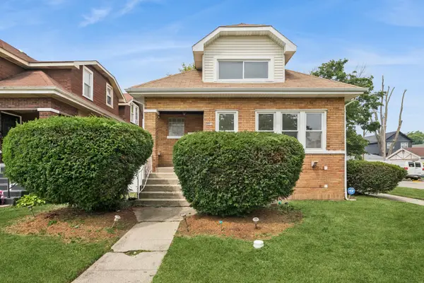2100 S 10th Avenue, Maywood, IL 60153