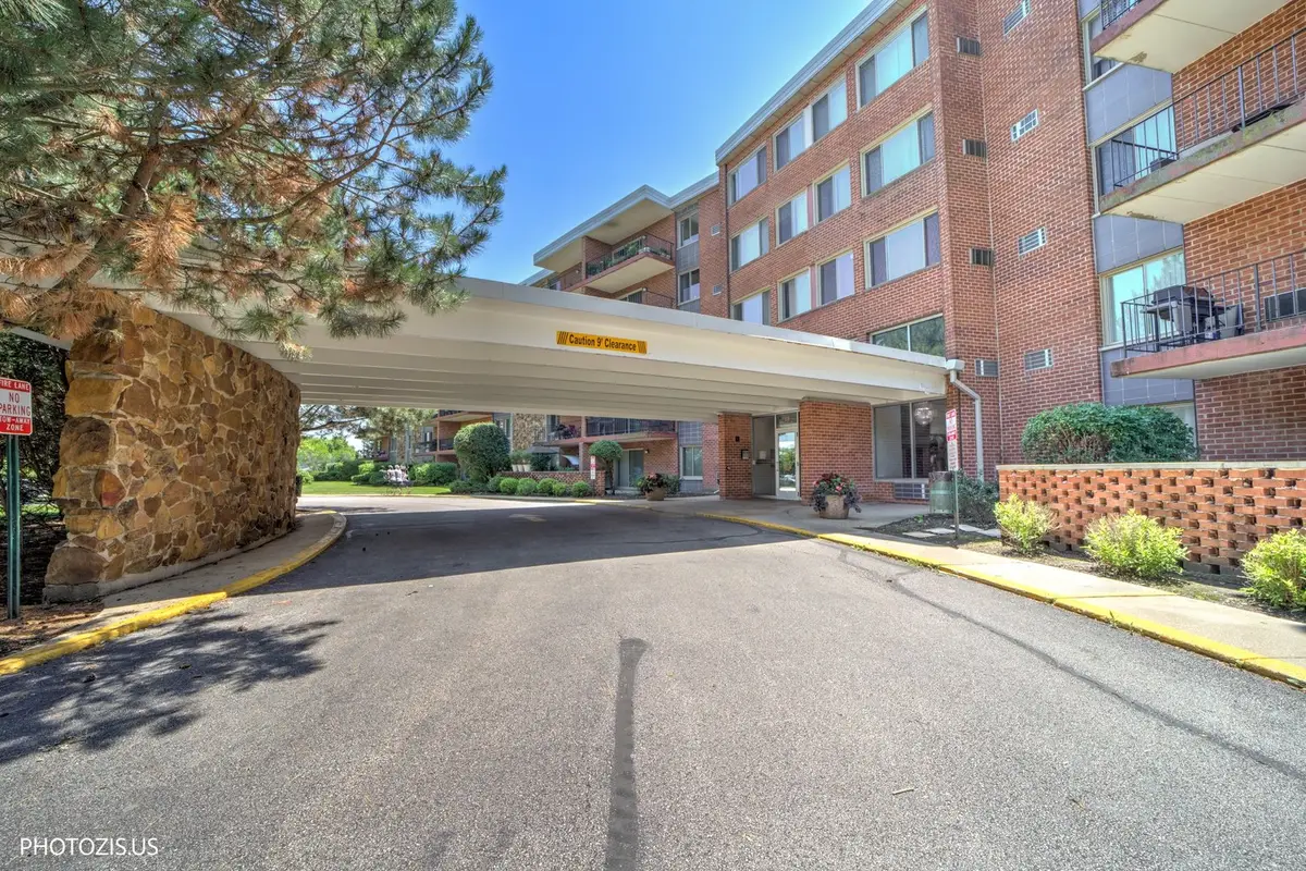 18 E Old Willow Road #101N, Prospect Heights, IL 60070 - #1