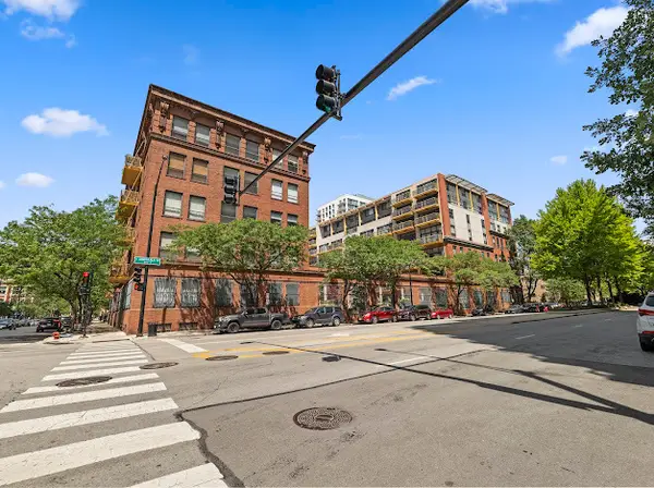 1910 S Indiana Avenue #417, Chicago, IL 60616