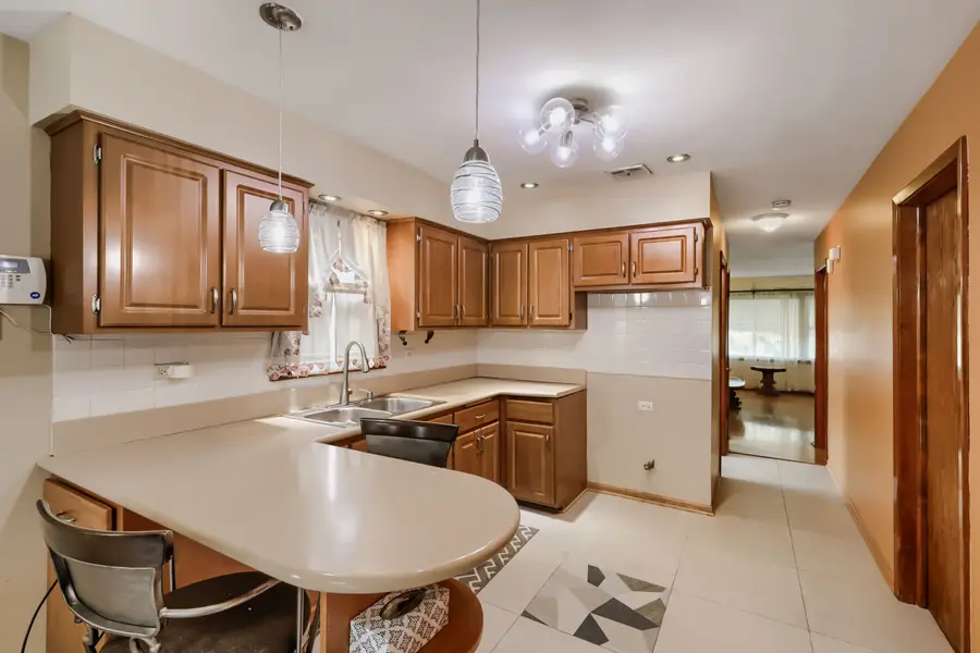 1037 31st Avenue, Bellwood, IL 60104 - #3