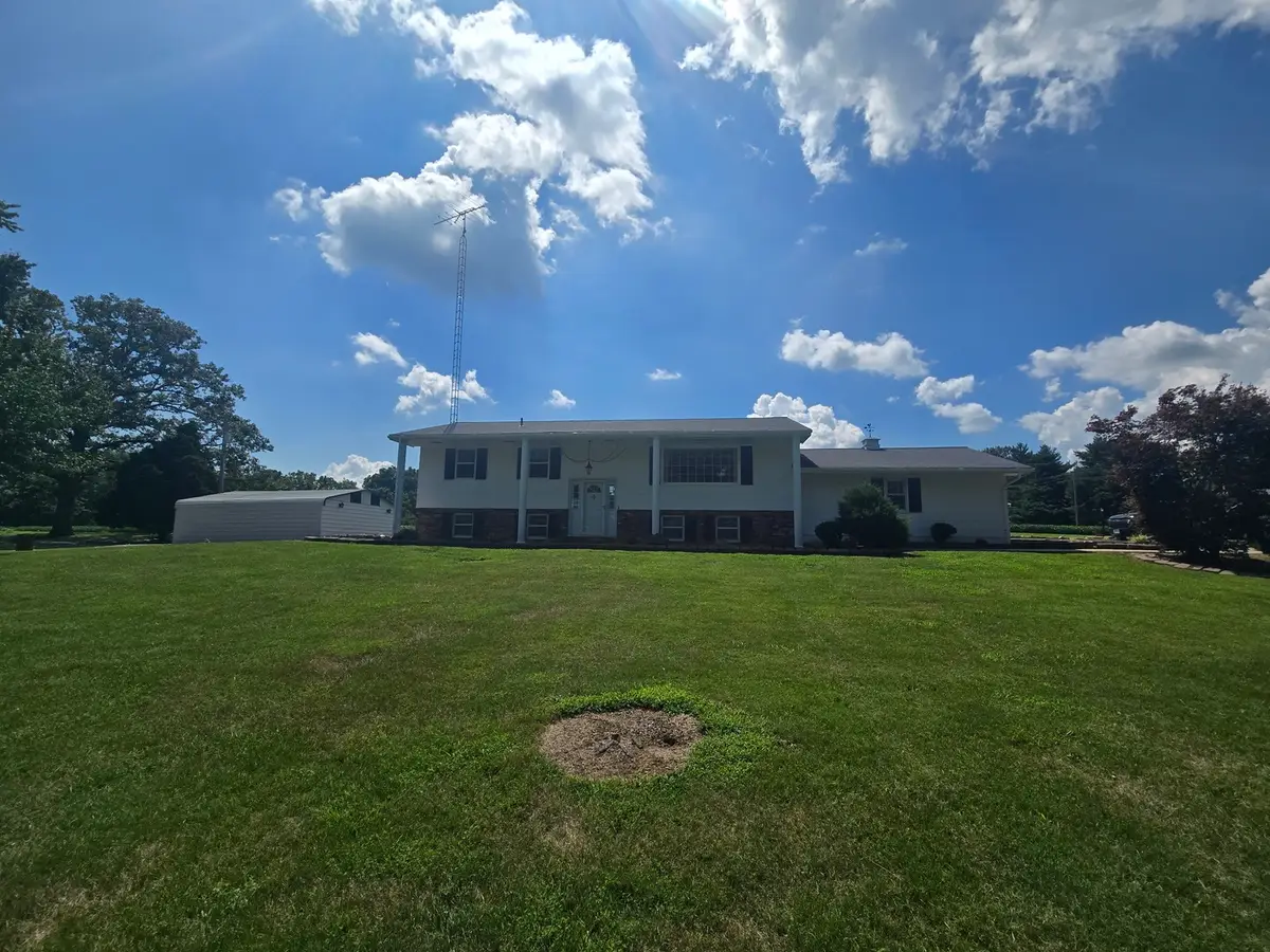 11957 E Harrison Road, Mount Vernon, IL 62864 - #1