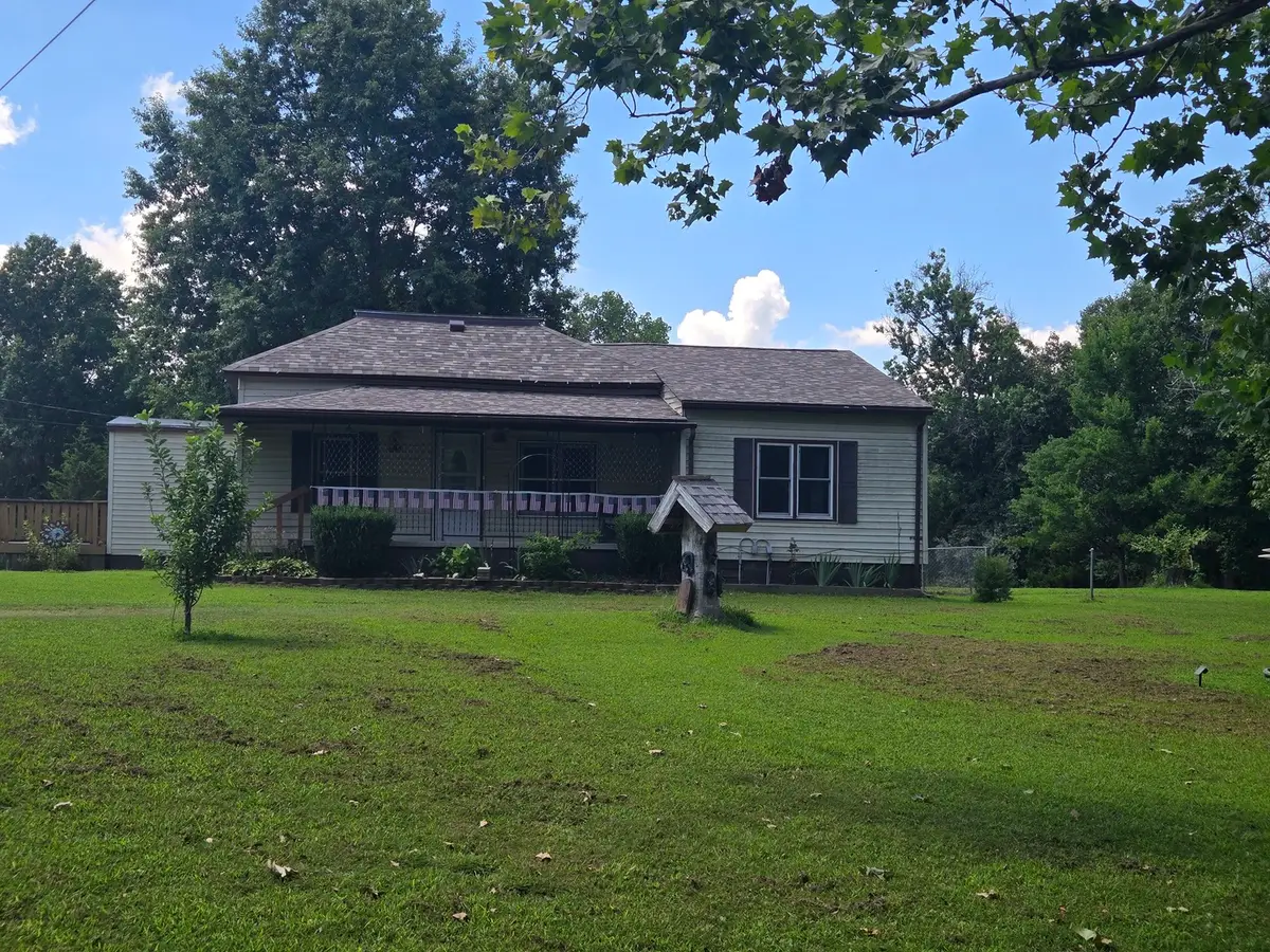 4707 E Il Highway 15, Woodlawn, IL 62898 - #1