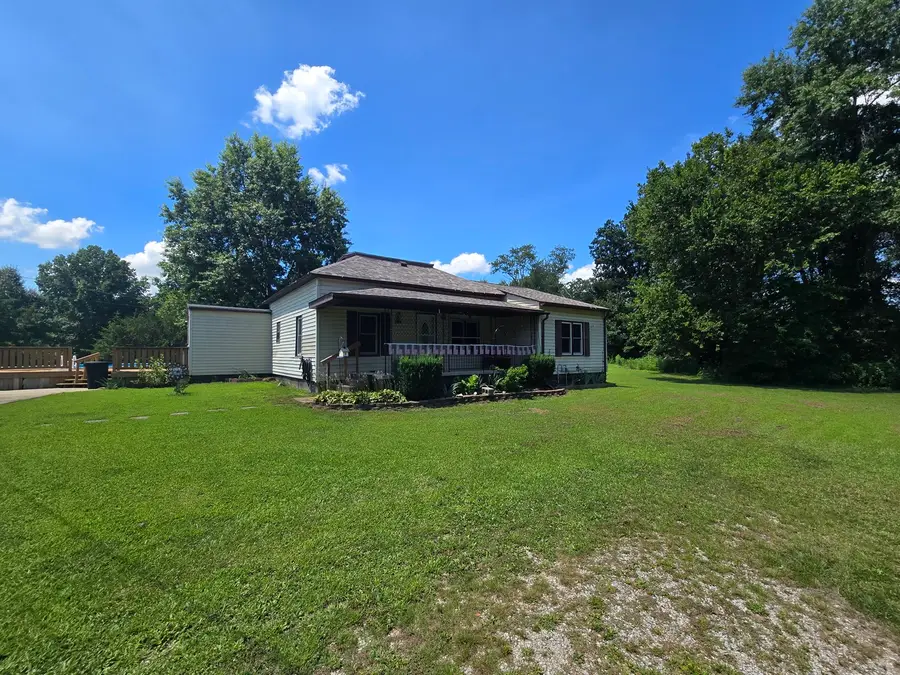 4707 E Il Highway 15, Woodlawn, IL 62898 - #3