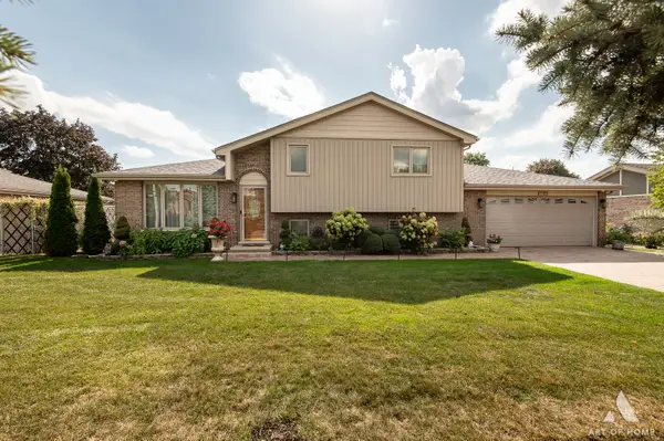 8611 W 75 Street, Justice, IL 60458