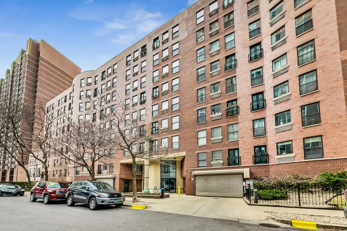 711 W Gordon Terrace #306, Chicago, IL 60613 - #1