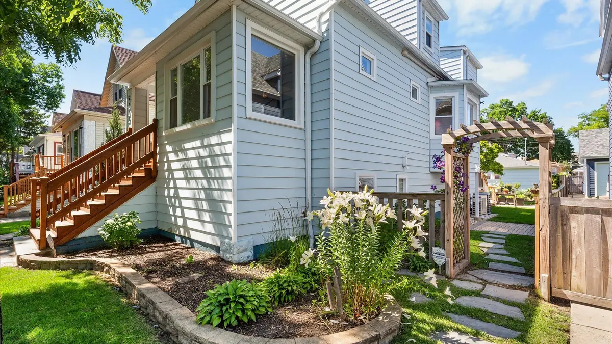 5818 W Byron Street, Chicago, IL 60634 - #1