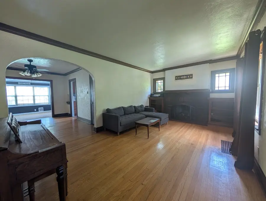2915 24th Avenue A, Moline, IL 61265 - #2