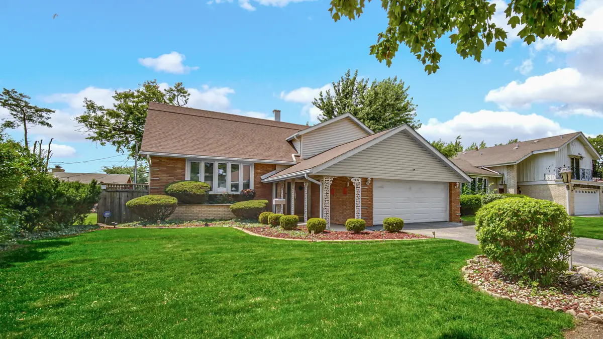 9236 S Karlov Avenue, Oak Lawn, IL 60453 - #1
