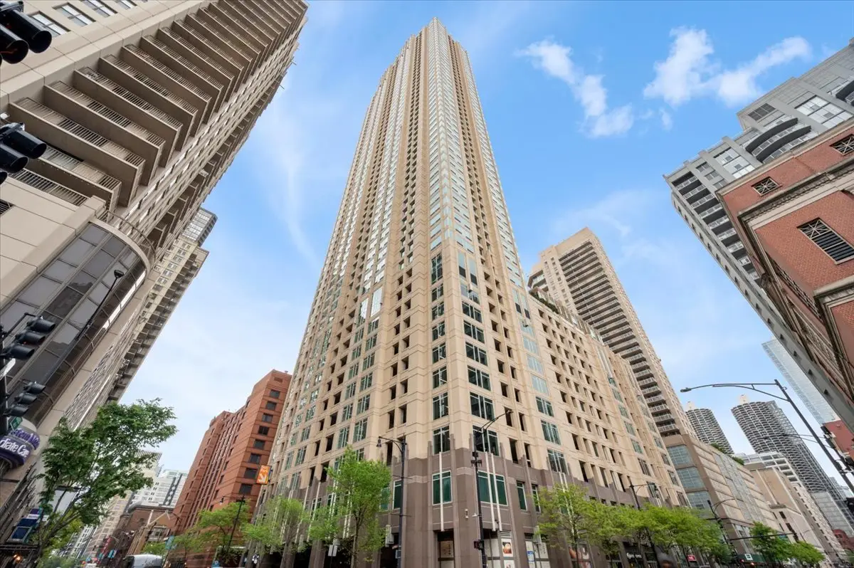 33 W Ontario Street #31C, Chicago, IL 60654 - #1