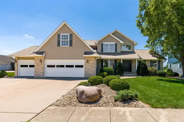 1573 Crimson King Court, Geneseo, IL 61254