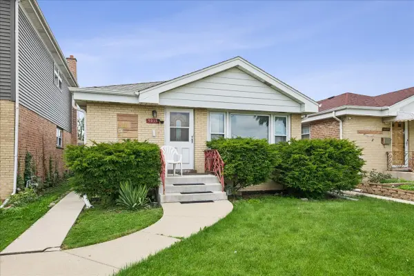 5026 N Michigan Avenue, Schiller Park, IL 60176