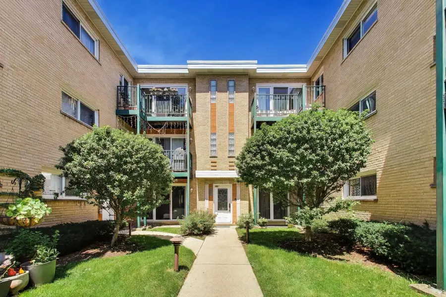 717 Seward Street #3E, Evanston, IL 60202 - #2
