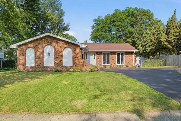 554 Longview Drive, Antioch, IL 60002