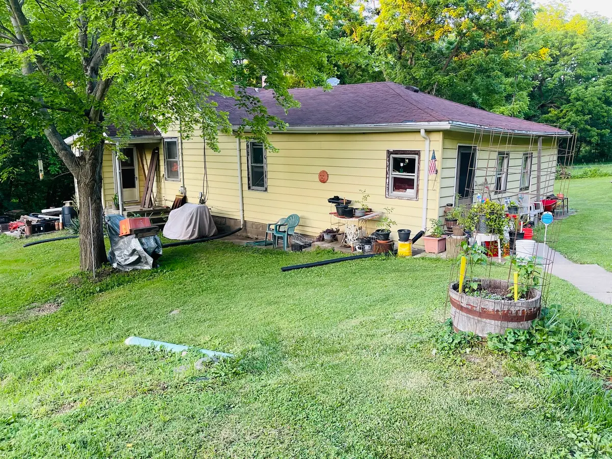 420 E 3rd Street, Spring Valley, IL 61362 - #1
