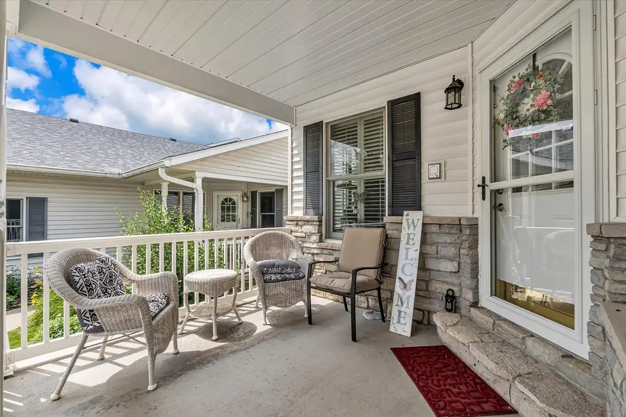 702 Wells Fargo Trail, Le Claire, IA 52753 - #3