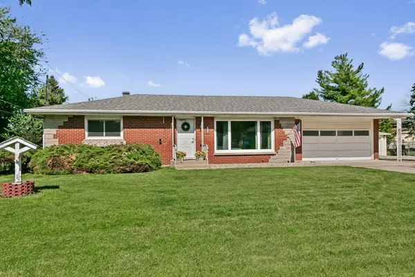 1870 Elizabeth Lane, Aurora, IL 60505