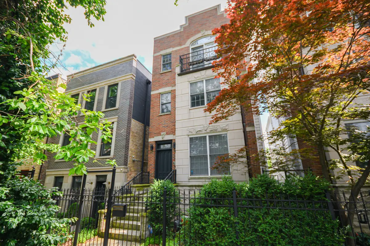 2043 W Saint Paul Avenue, Chicago, IL 60647 - #1