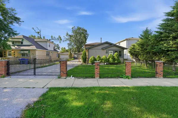 7046 W 72nd Place, Chicago, IL 60638