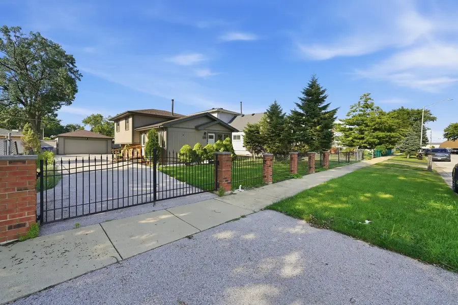 7046 W 72nd Place, Chicago, IL 60638 - #2
