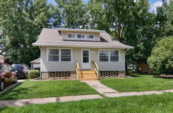 708 Dale Street, Normal, IL 61761