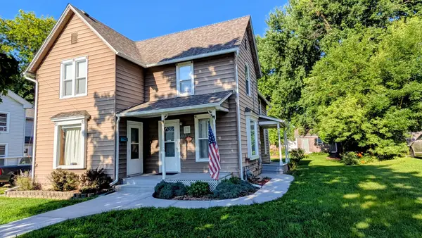 111 N Wesley Avenue, Mount Morris, IL 61054