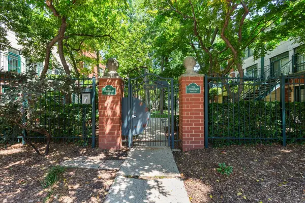 1812 S Federal Street #4, Chicago, IL 60616