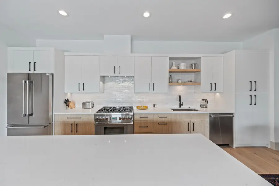 1548 W Ardmore Avenue #2C, Chicago, IL 60660 - #2