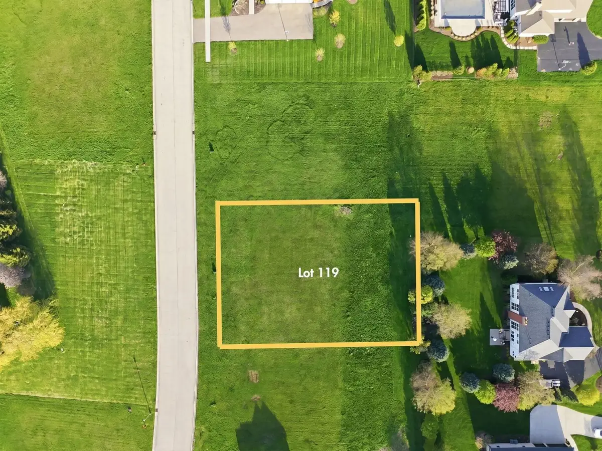 224 Whittemore Drive, Sycamore, IL 60178 - #1