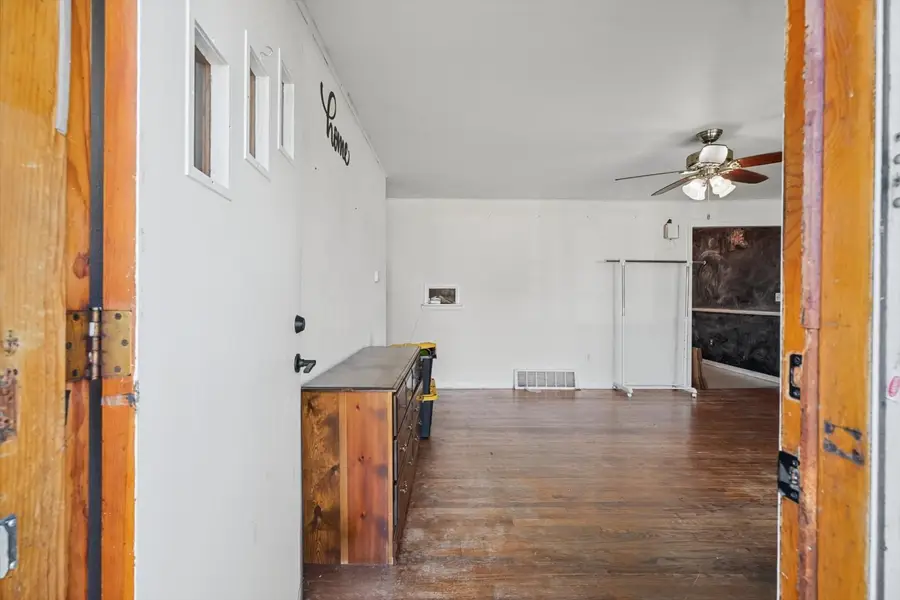 103 W Lincoln Street, Fisher, IL 61843 - #3