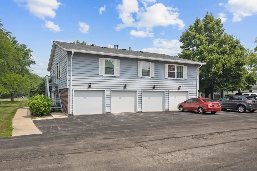 806 Pahl Road #806, Elk Grove Village, IL 60007 - #2
