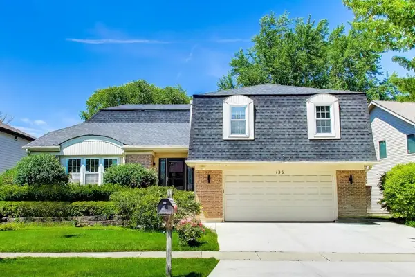 136 E Fox Hill Drive, Buffalo Grove, IL 60089