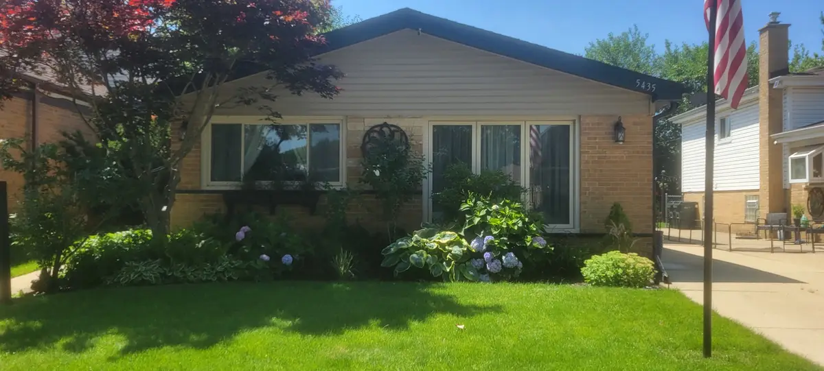 5435 Reba Street, Morton Grove, IL 60053 - #1